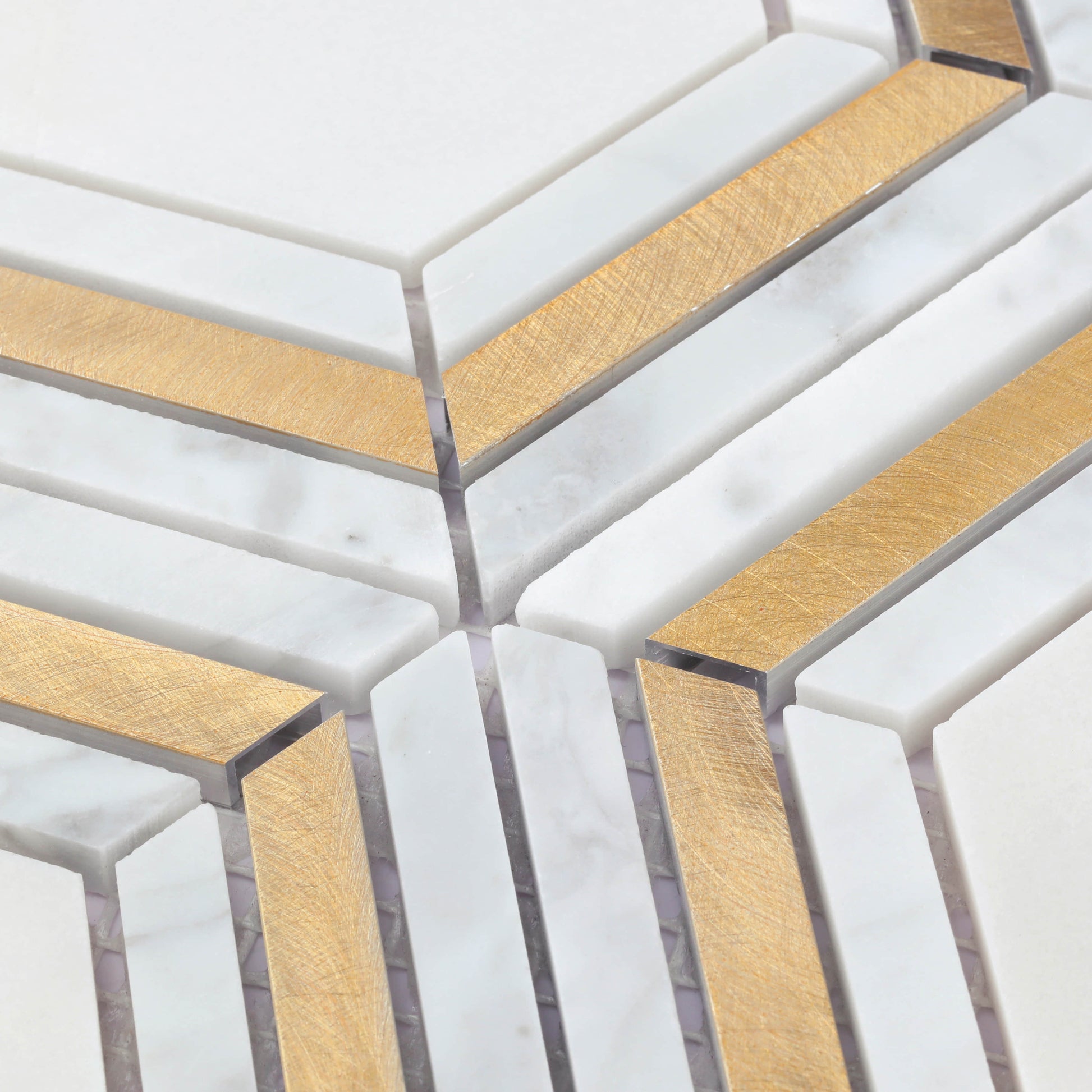 Mosaik Marmor Trapezium med mässing